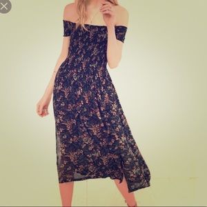 Off the shoulder casual boho dress